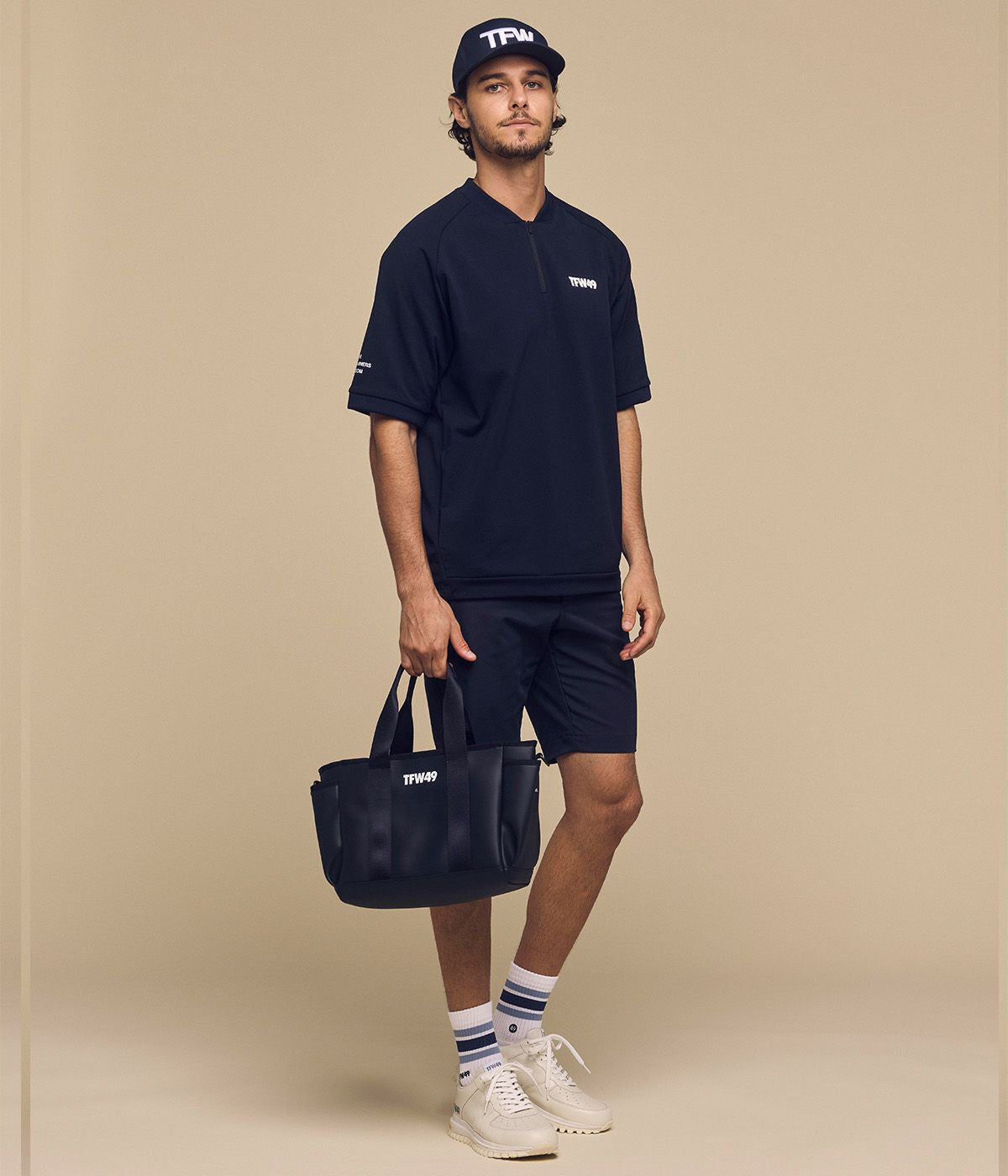 LEATHER ROUND BAG