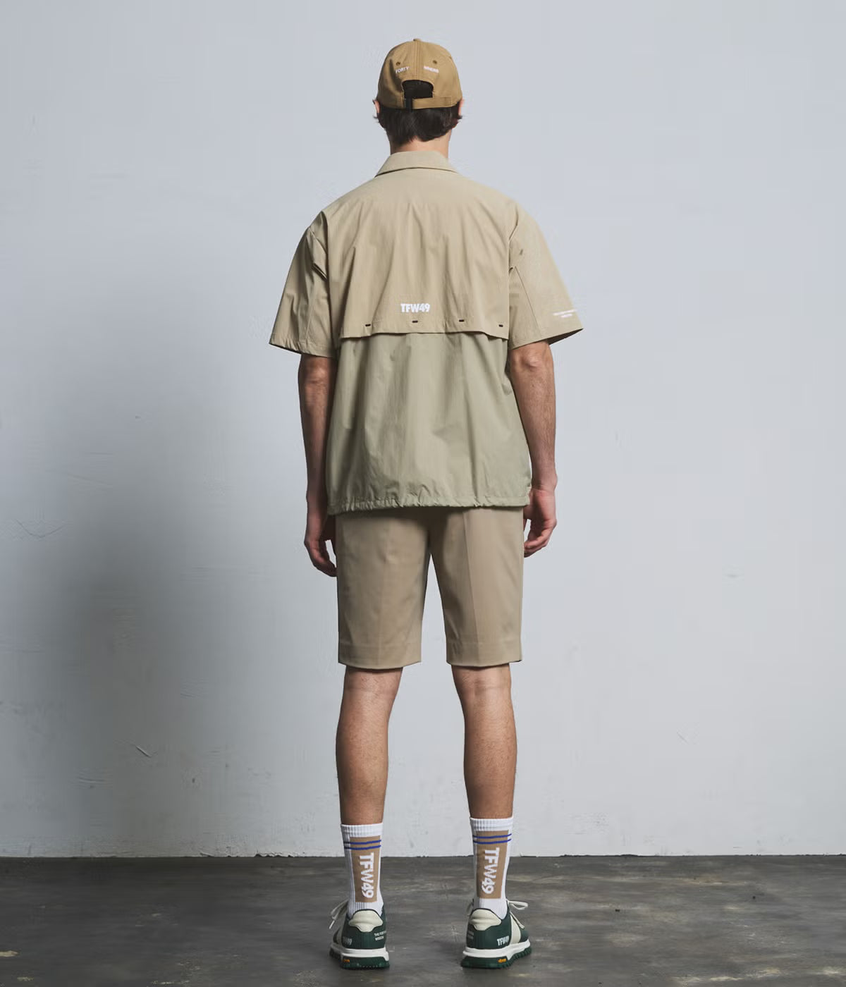 TFW49 LIGHT COACH JACKET BEIGE