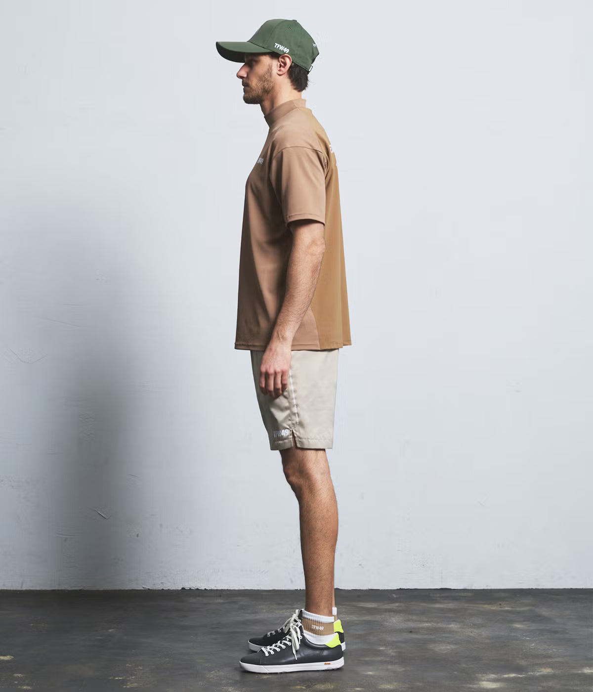 RELAX MOCK NECK T