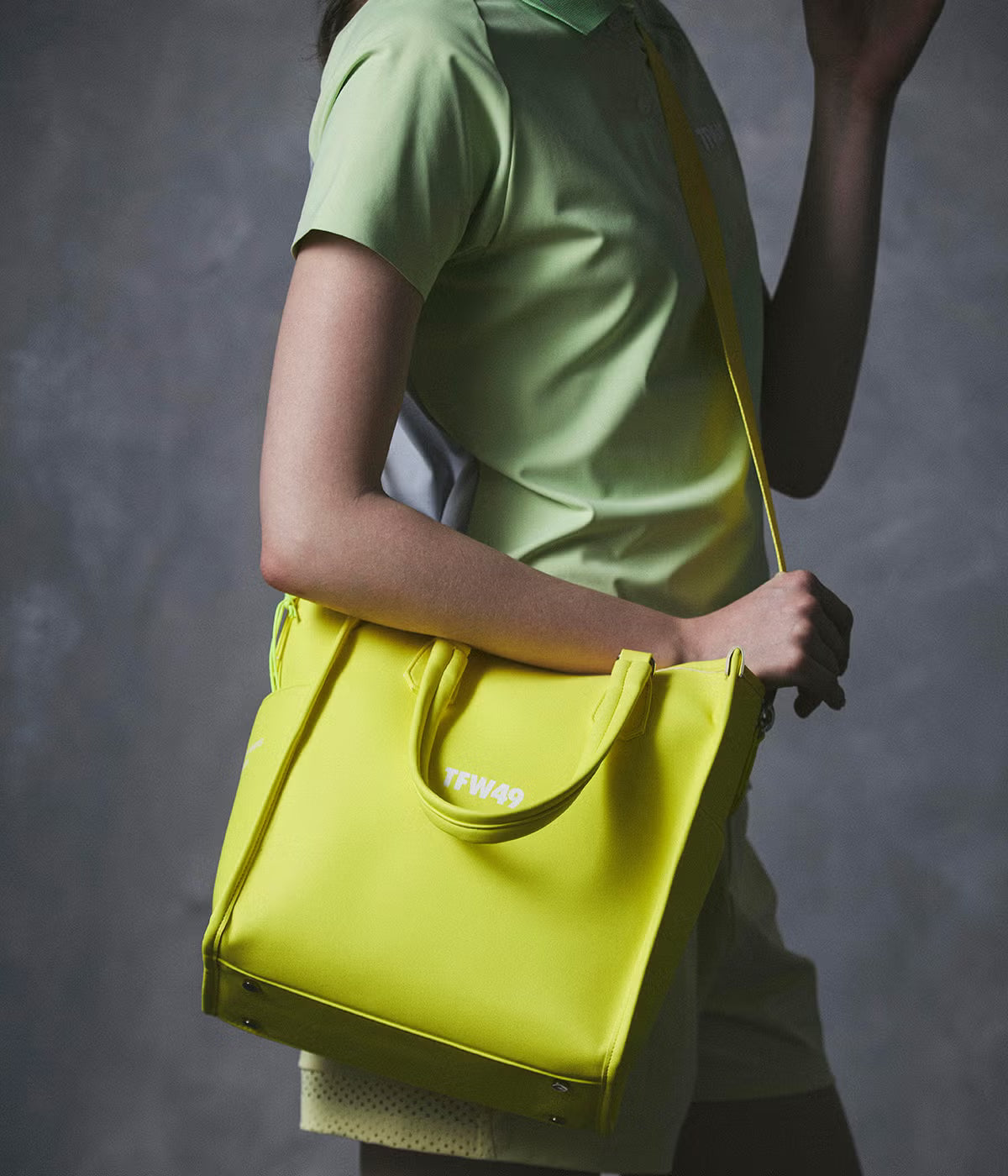 TFW49 SYNTHETIC LEATHER ROUND BAG