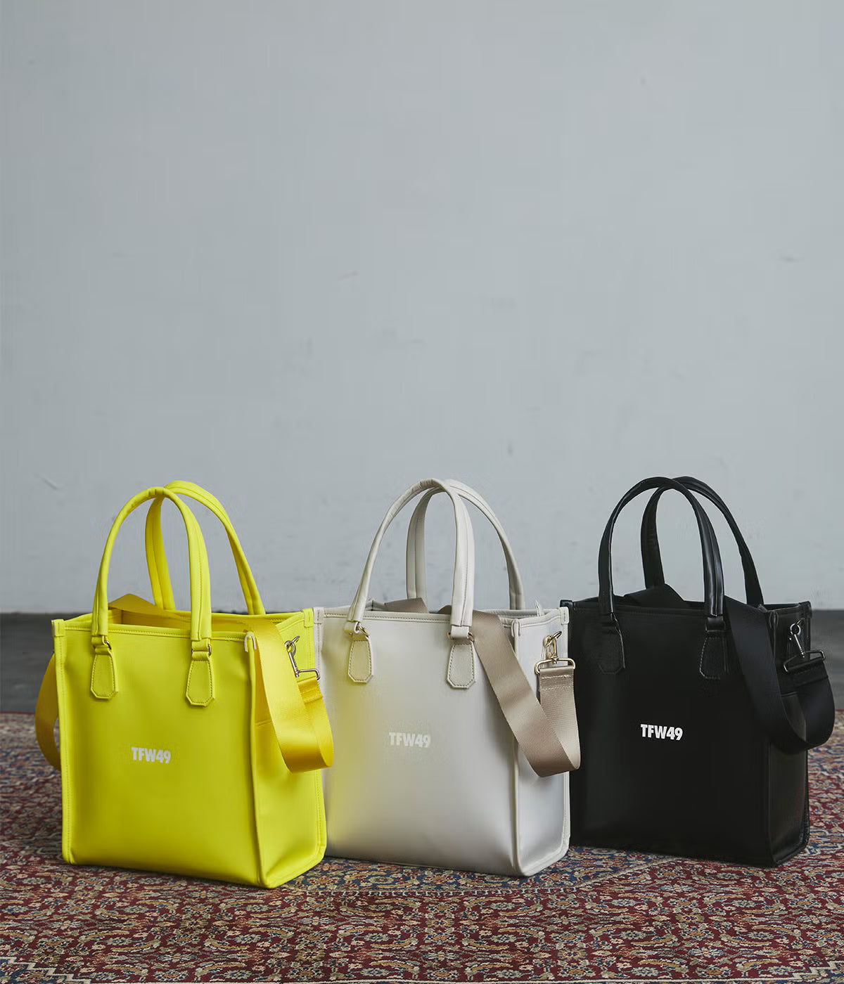 TFW49 SYNTHETIC LEATHER ROUND BAG