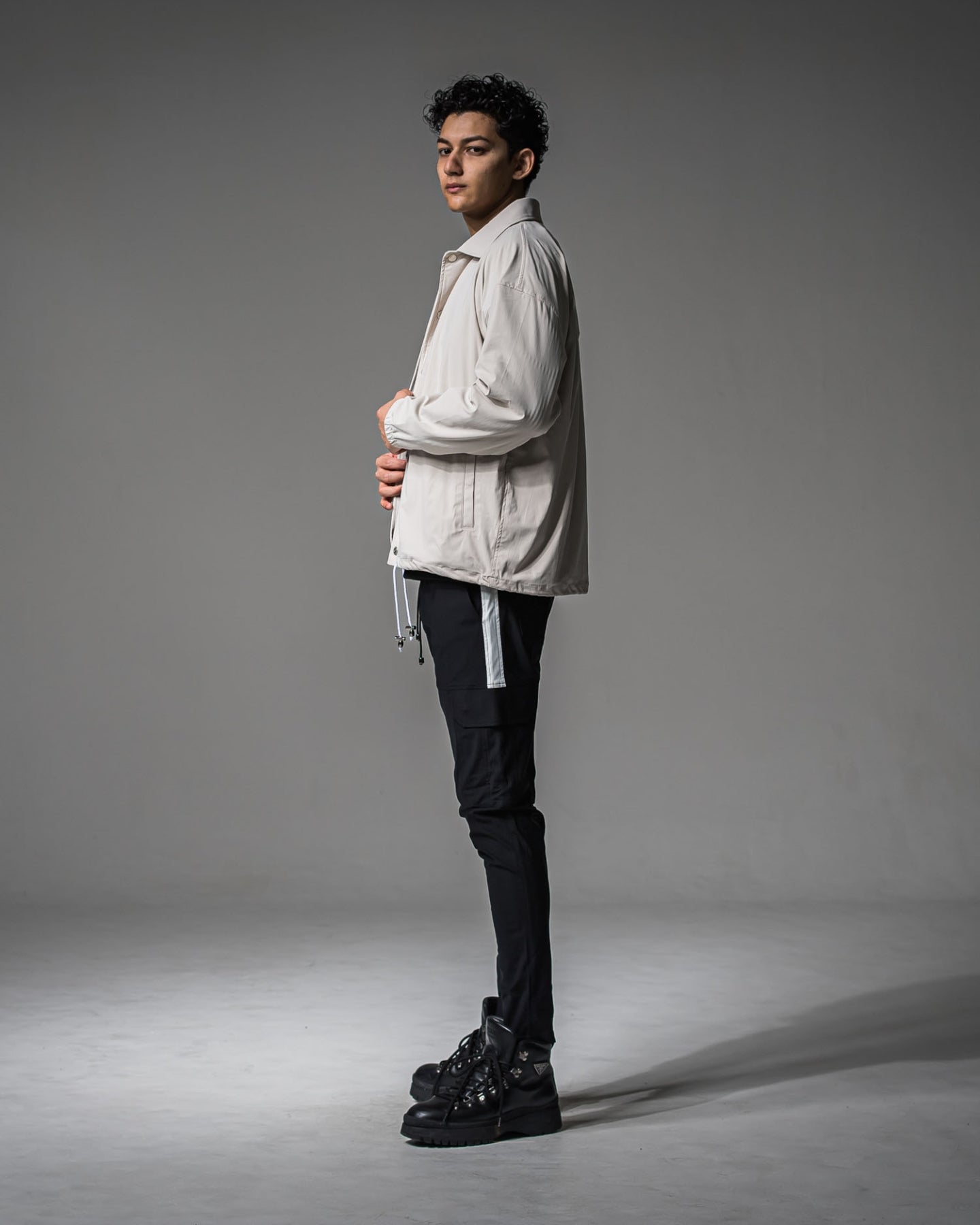 NYLON COACH JACKET GREYGE RC-37-JK-009
