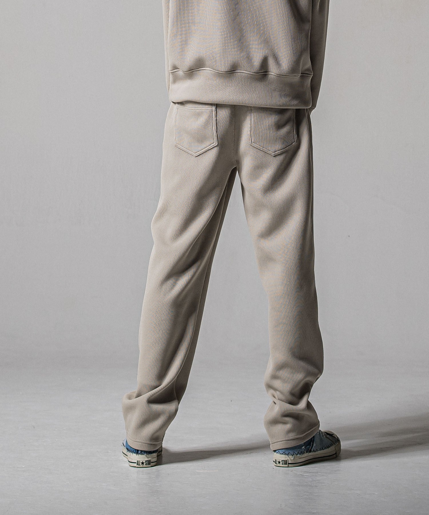 AZE WIDE TUCK PANTS