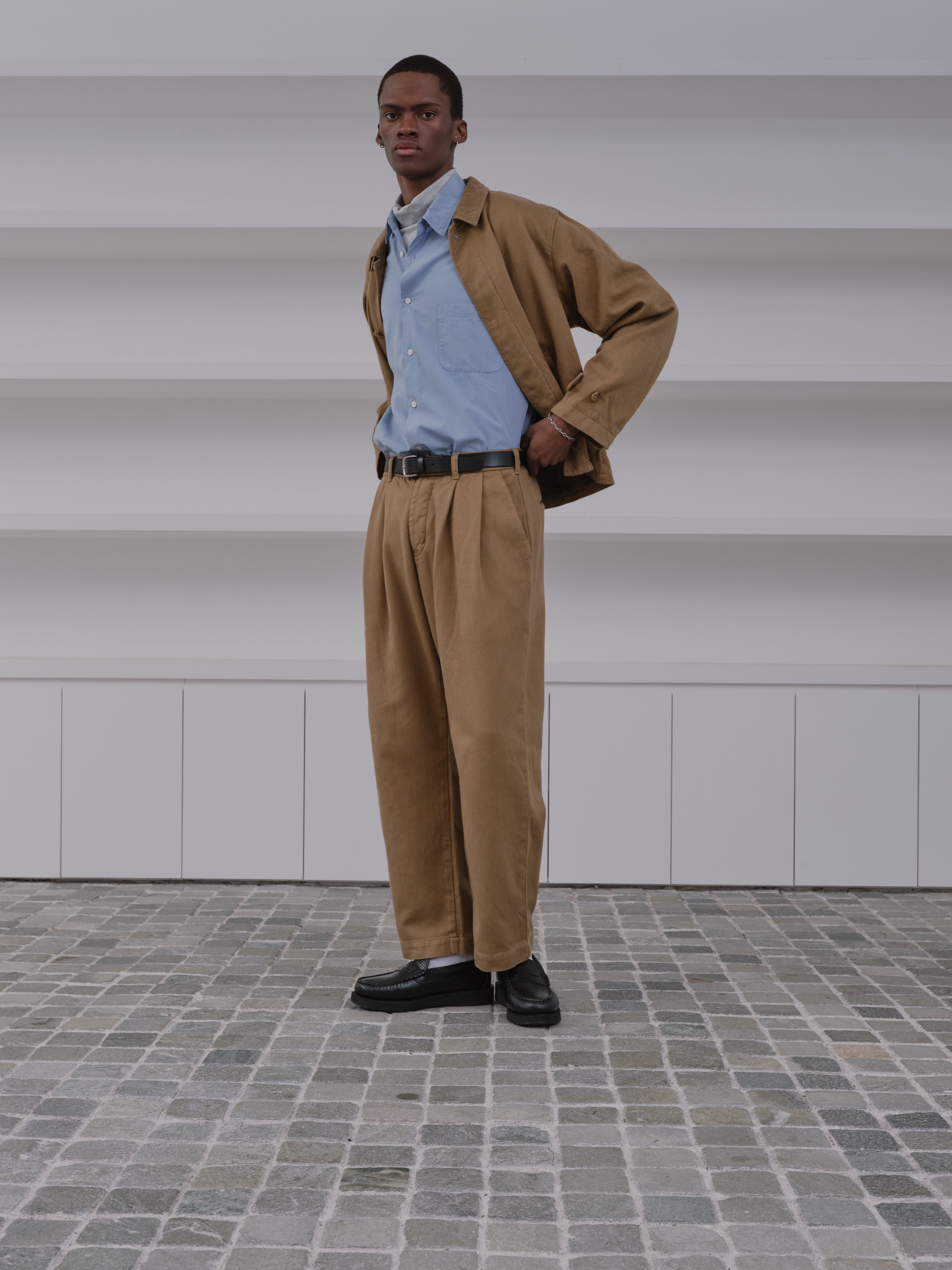 SILKNIZED CHINO TROUSERS AUT-109SN-003 チノパン トラウザーズ 2タック コットン 100% 日本製 / BLACK