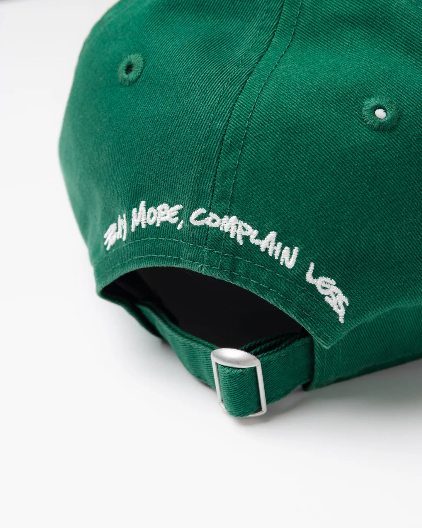 【DVG × NEW ERA®】 CAP 075762802-GREEN