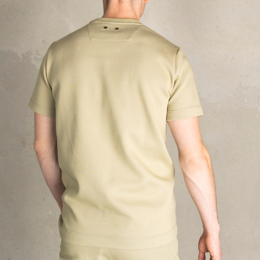 Q-SERIES STRAIGHT T-SHIRT B1112.1051 Tシャツ / BEIGE