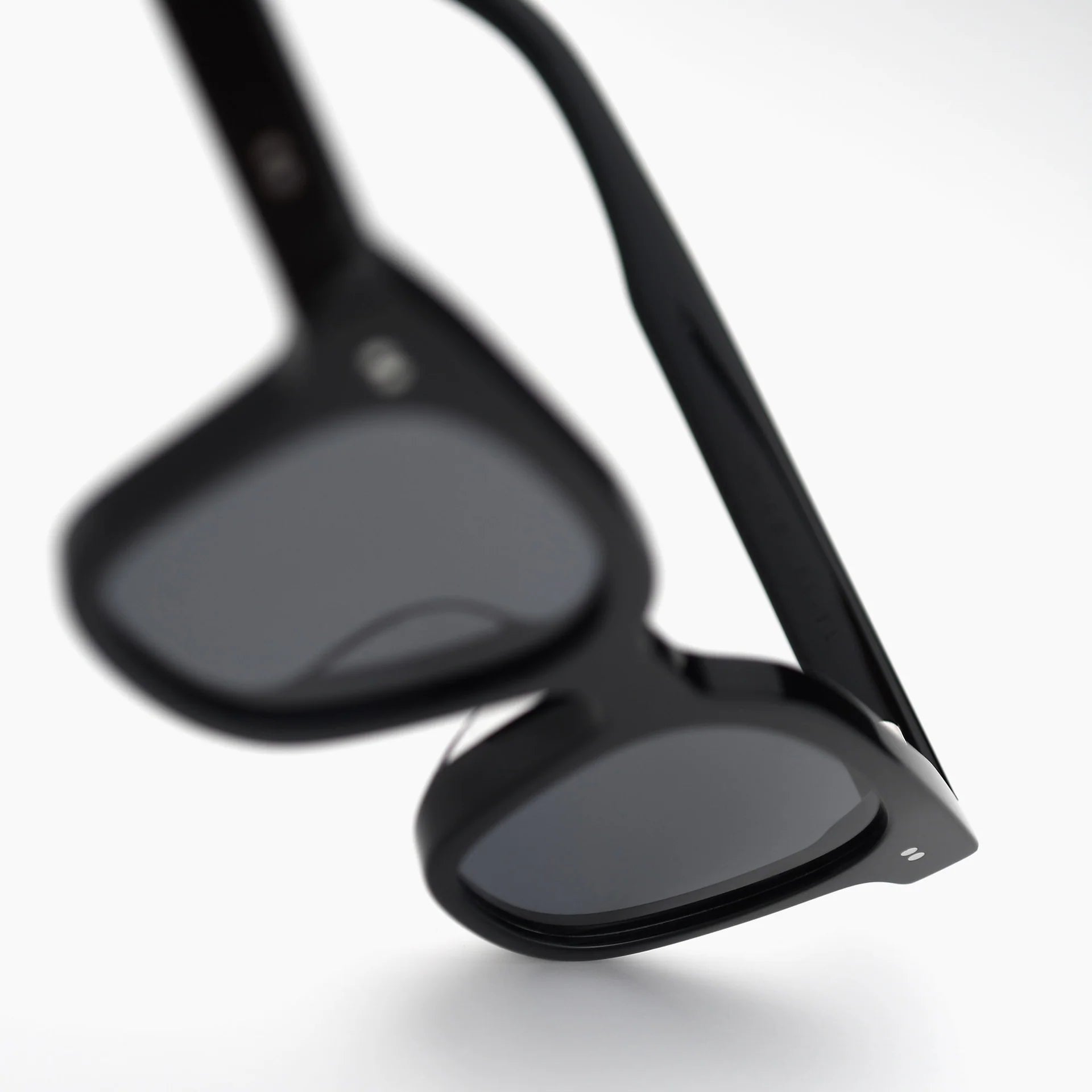 Hi-Fi Essentials 2409 01 01 アイウェア / Black×Black