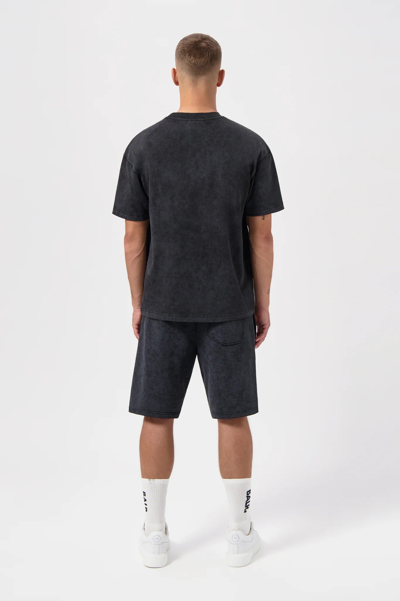 BALR. URBAN WASHED BOX T-SHIRT-JET BLACK