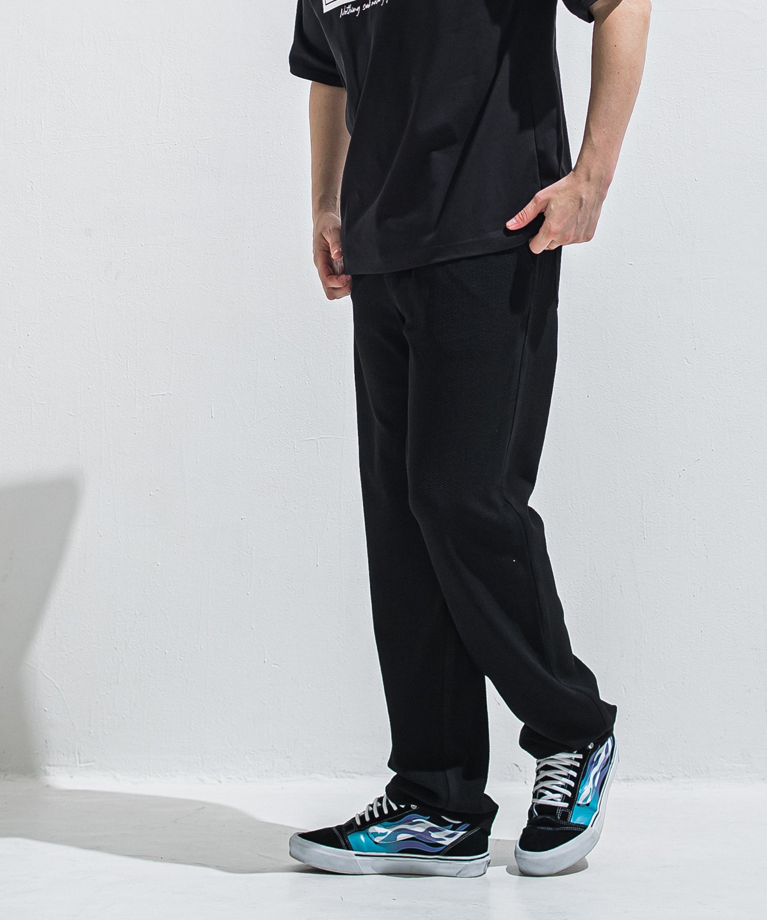 SEMI WIDE TUCK PANTS