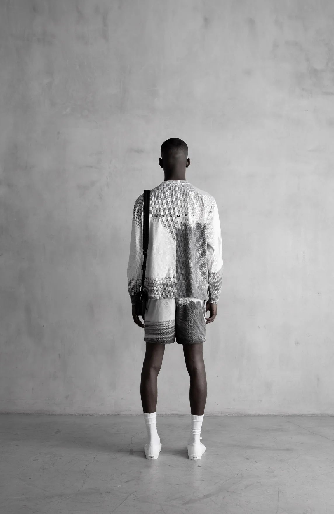 BLACK WAVE LS RELAXED TEE SLA-M3394LT / BLACK