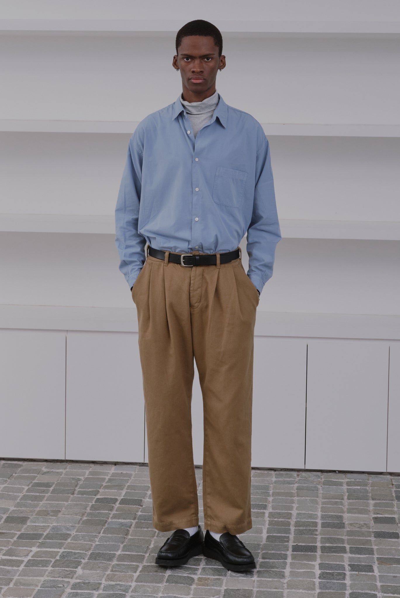 SILKNIZED CHINO TROUSERS AUT-109SN-003 チノパン トラウザーズ 2タック コットン 100% 日本製 / BLACK