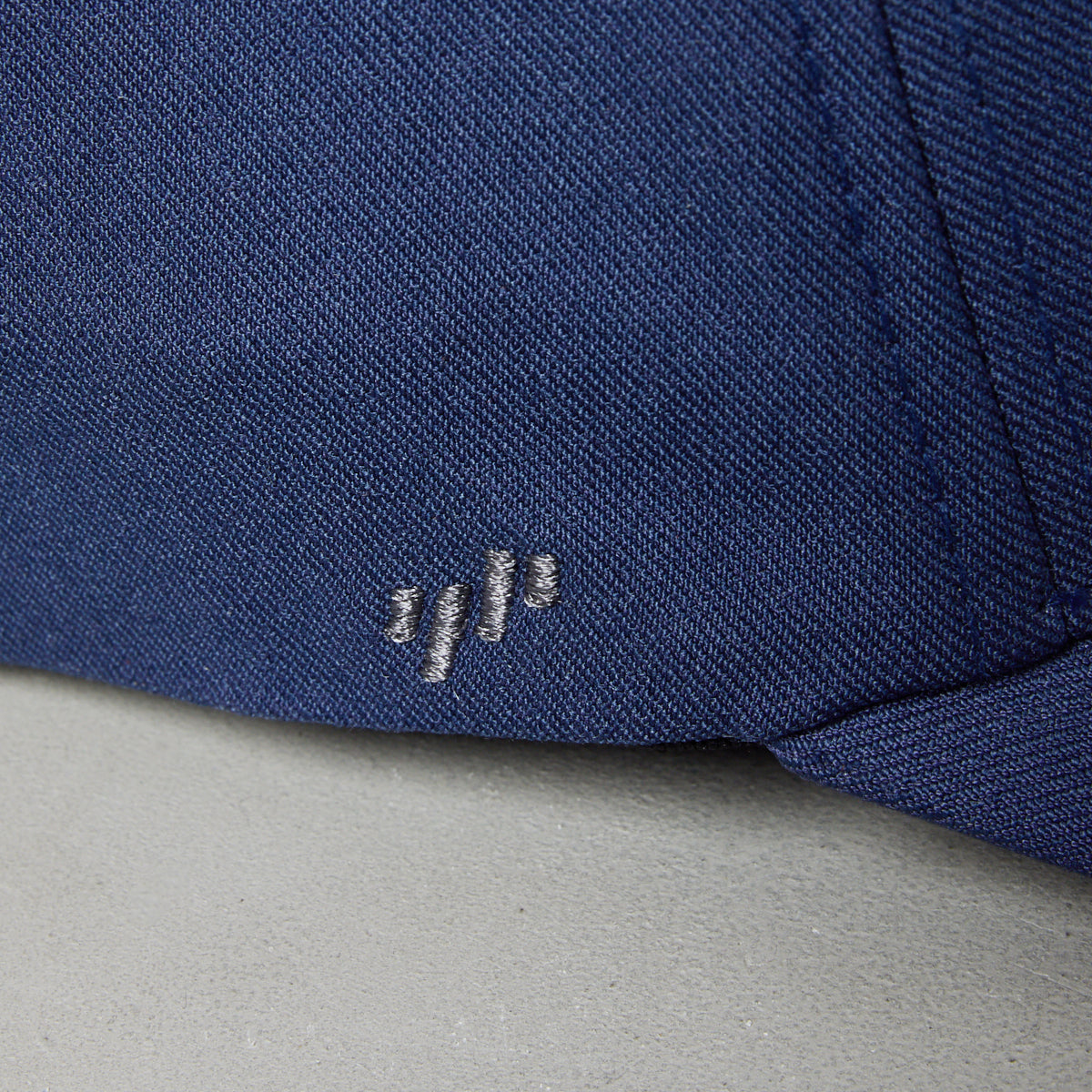 COOL&DRY CURSIVE LOGO CAP BG-46CDCCP キャップ / NAVY