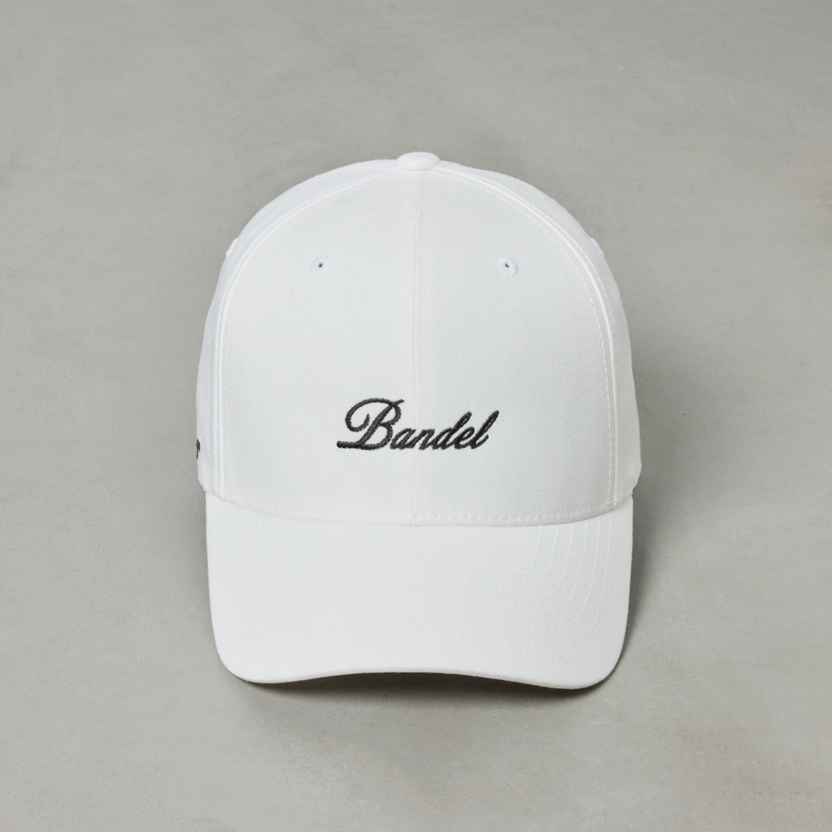 CURSIVE LOGO CAP BG-46CDCCP キャップ / WHITE