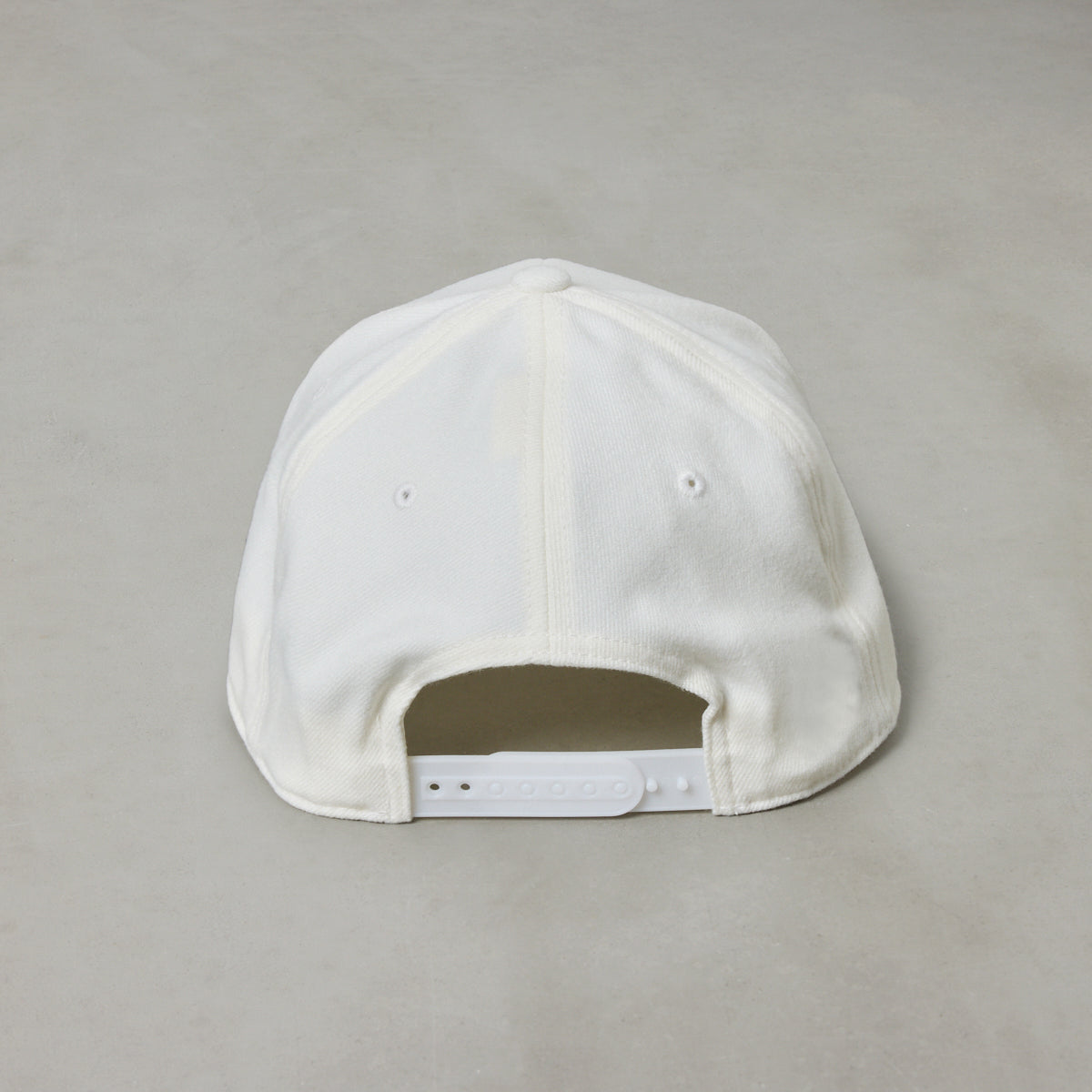 COOL&DRY ITALIC LOGO CAP BG-46CDICP キャップ / WHITE