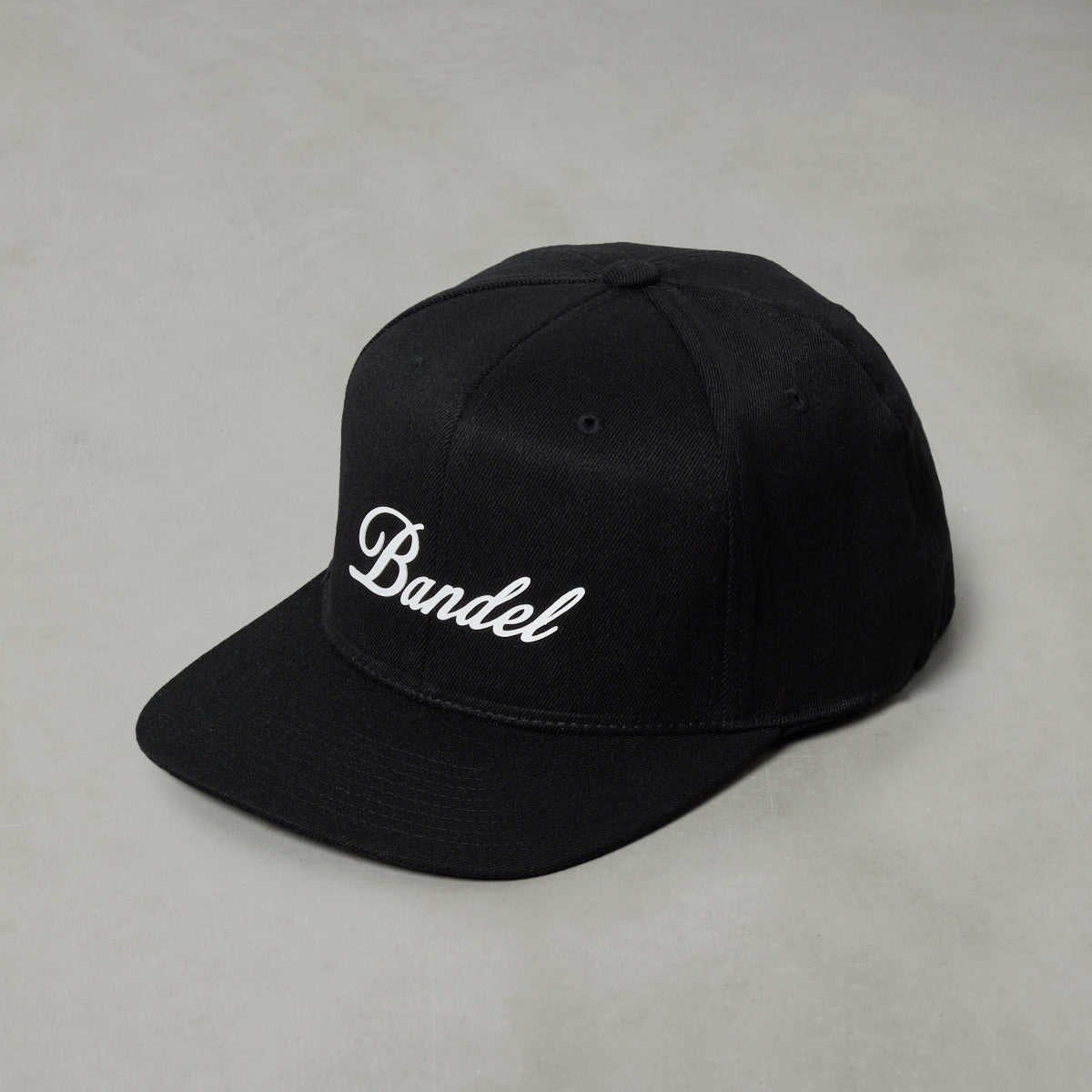 CURSIVE LOGO FLATVISOR CAP BG-46CLFCP キャップ 吸湿 伸縮 / BLACK
