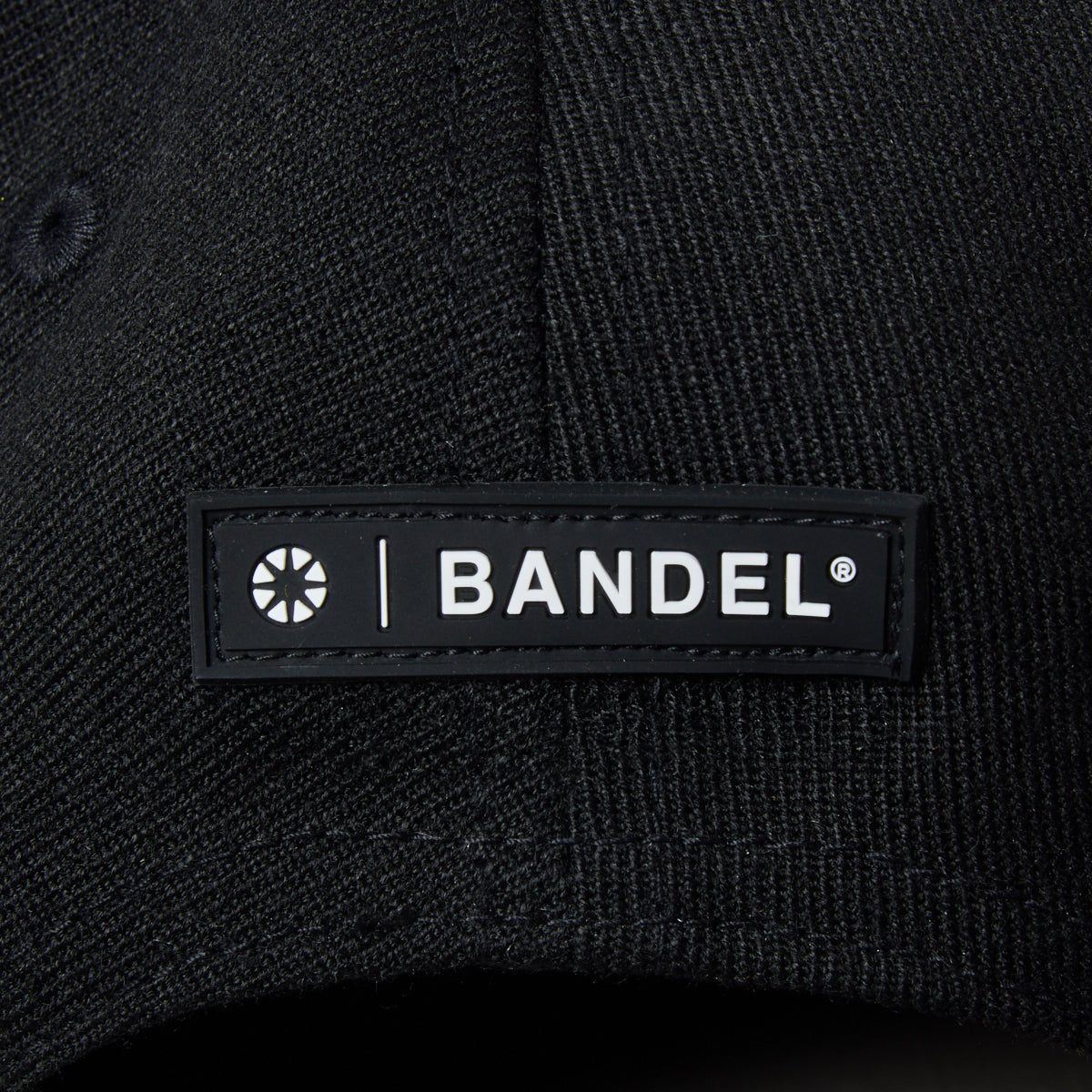 ESSENTIAL LOGO FLATVISOR CAP BG-46EFVCP キャップ / BLACK