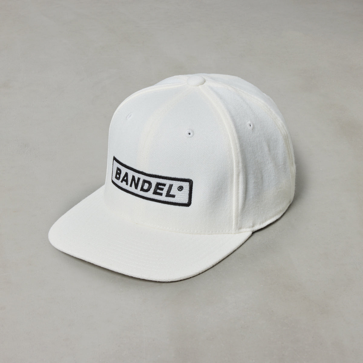 LOGO WAPPEN FLATVISOR CAP BG-46KWFCP キャップ 吸湿 伸縮 / WHITE