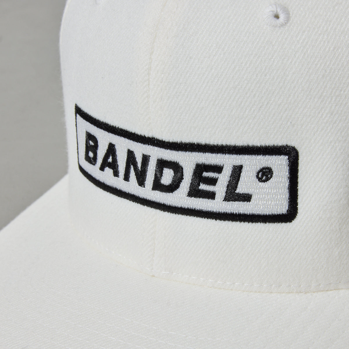 LOGO WAPPEN FLATVISOR CAP BG-46KWFCP キャップ 吸湿 伸縮 / WHITE