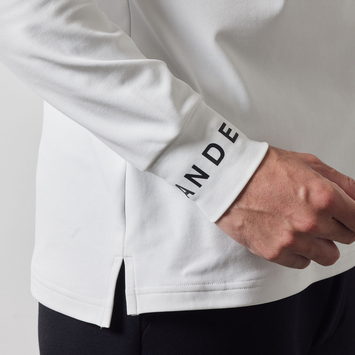 BASIC LOGO L/S MOCK NECK SHIRTS BGS-4ABLMC モックネックシャツ ハイストレッチ 保温 UVカット / WHITE