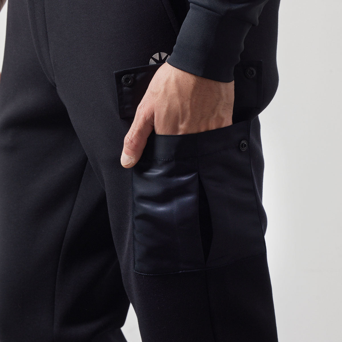 NYLON POCKET CARGO PANTS カーゴパンツ 軽量 インタック セットアップ / BLACK