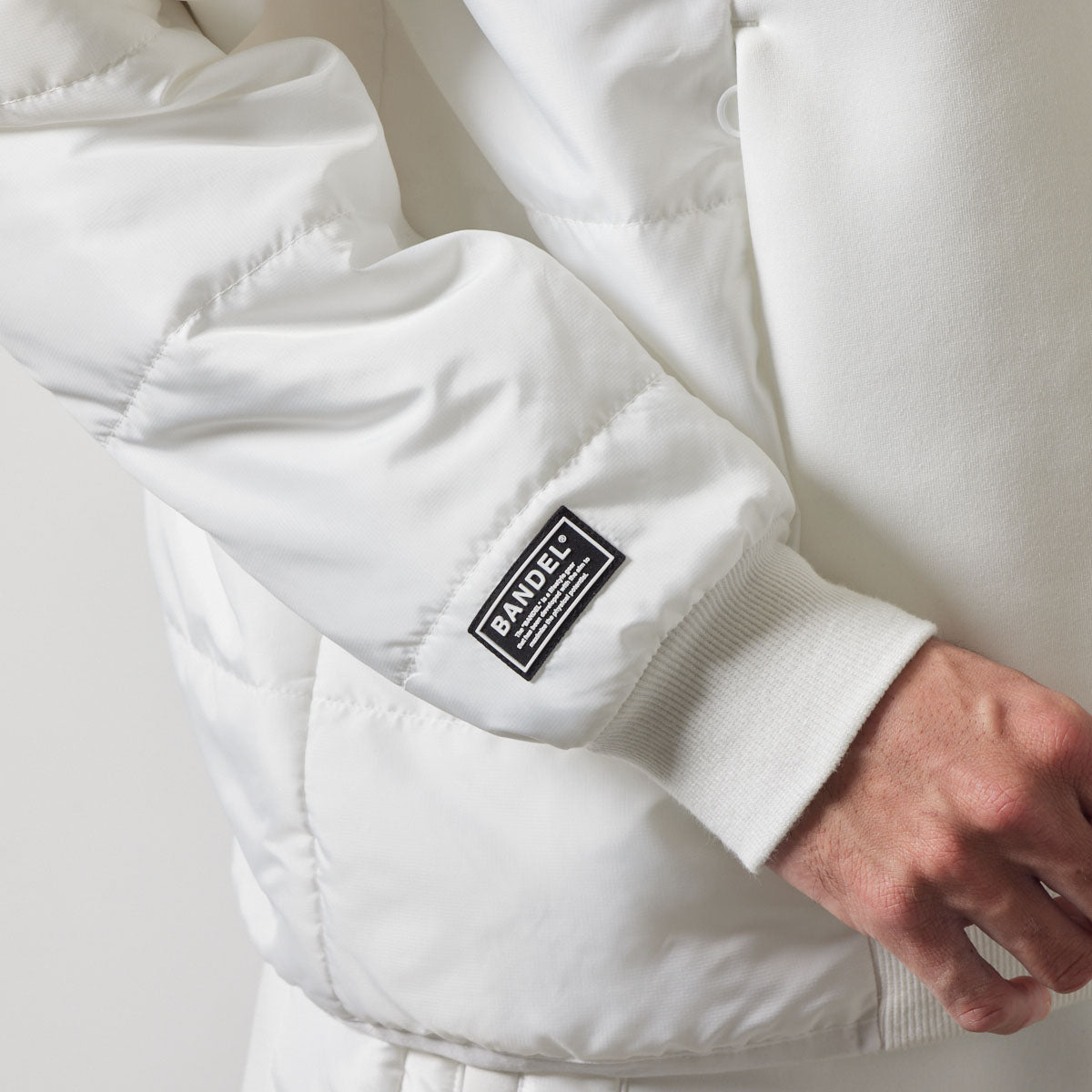 PUFFER SLEEVE HALF ZIP BLOUSON BGS-4APSHB ブルゾン ハーフジップ 軽量 保温 中綿 動きやすい ルーズフィット セットアップ / WHITE