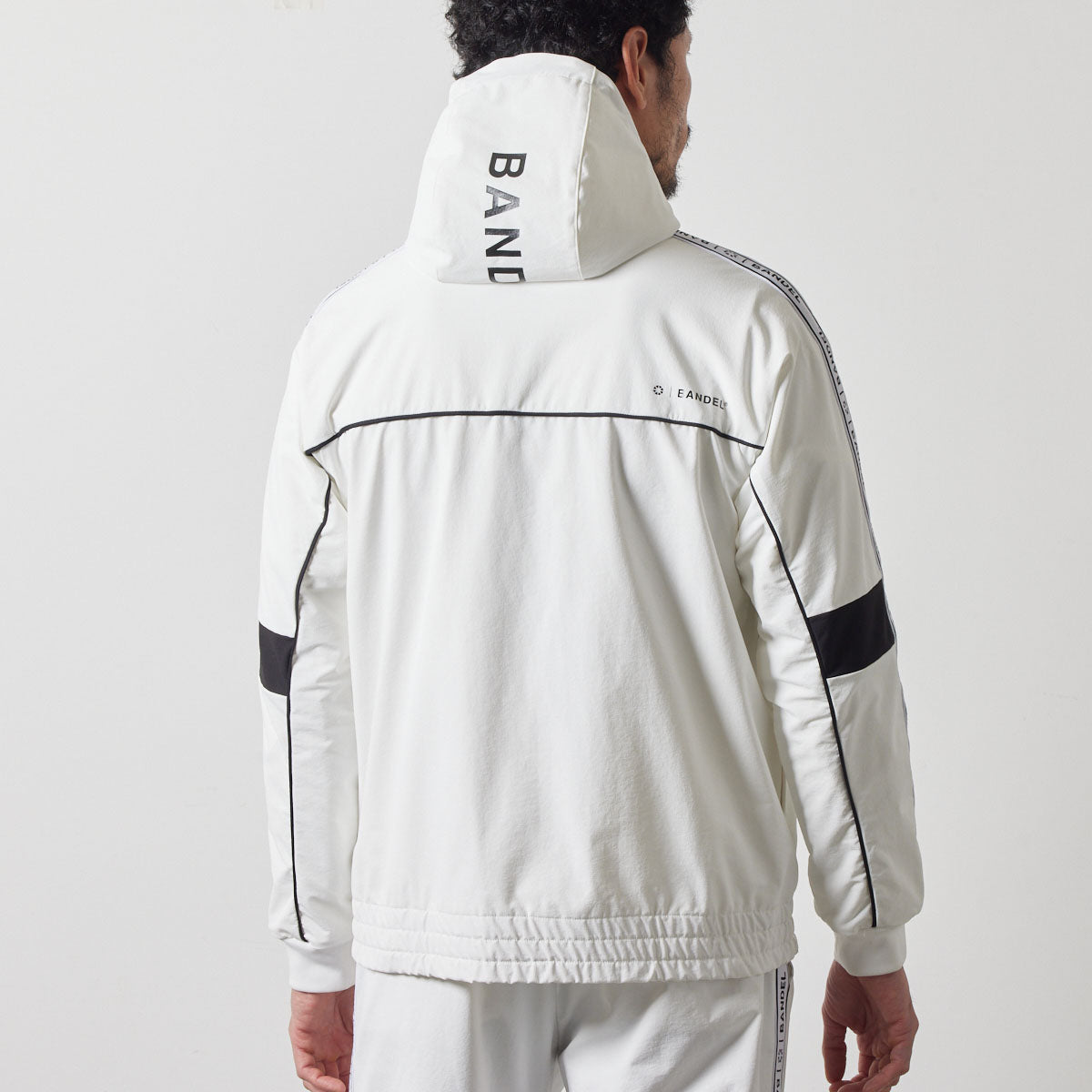 WATER REPELLENT PIPING ZIP PARKA BGS-4AWPZP 高耐久 4WAYストレッチ 撥水 起毛 イージーケア セットアップ / WHITE