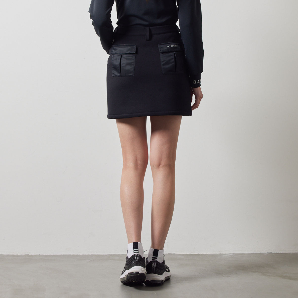 WOMENS NYLON POCKET SKIRT BGS-W4ANPSK スカート 軽量 保温 透けにくい 美シルエット / BLACK