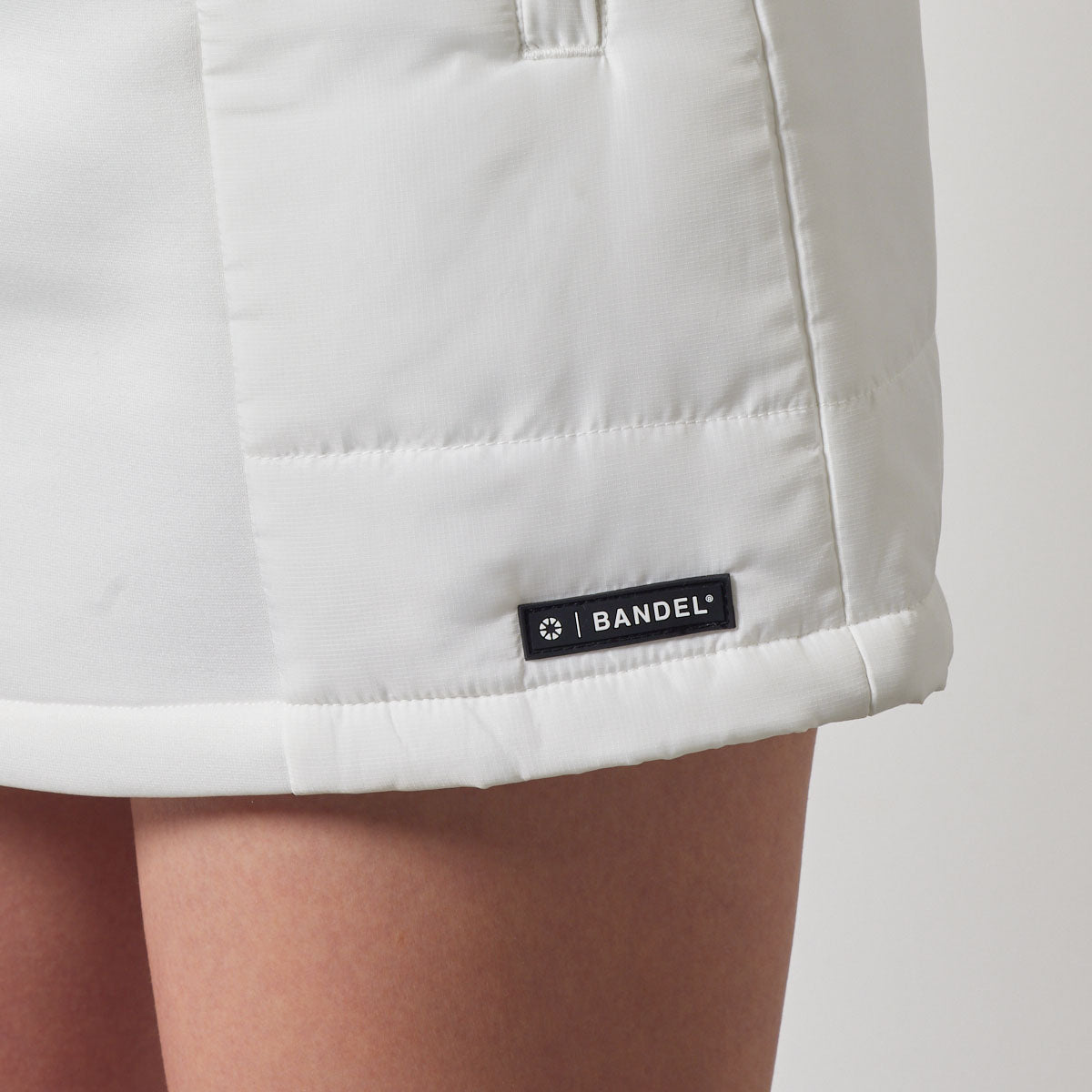 WOMENS SIDE PUFFER SKIRT BGS-W4ASPSK スカート 軽量 保温 中綿 インベル付き / WHITE