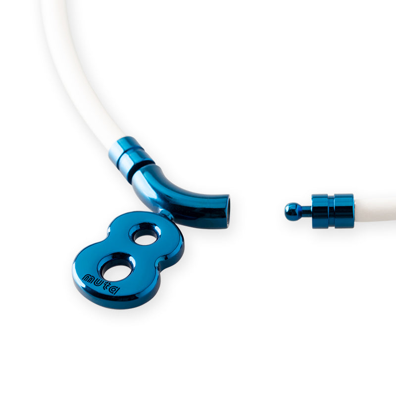 BANDEL × muta コラボ 2024AW 新色 Healthcare Necklace Eight HLCNE-MT チタン / White×Blue