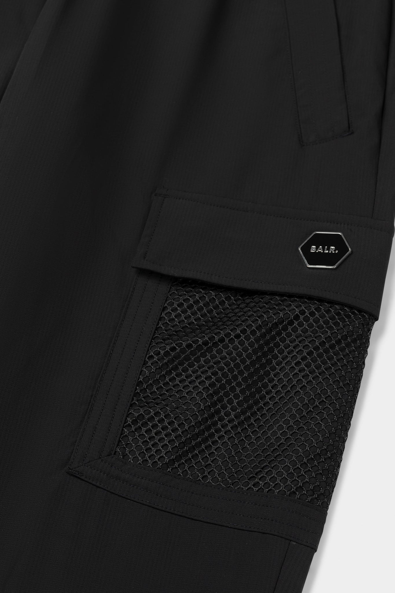 Hexline Regular Fit Track Pants B1412.1030 トラックパンツ / Jet Black