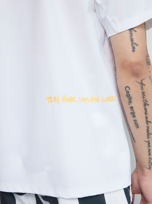 モックネック ロゴフロントモック S/S 763472022 WHITE