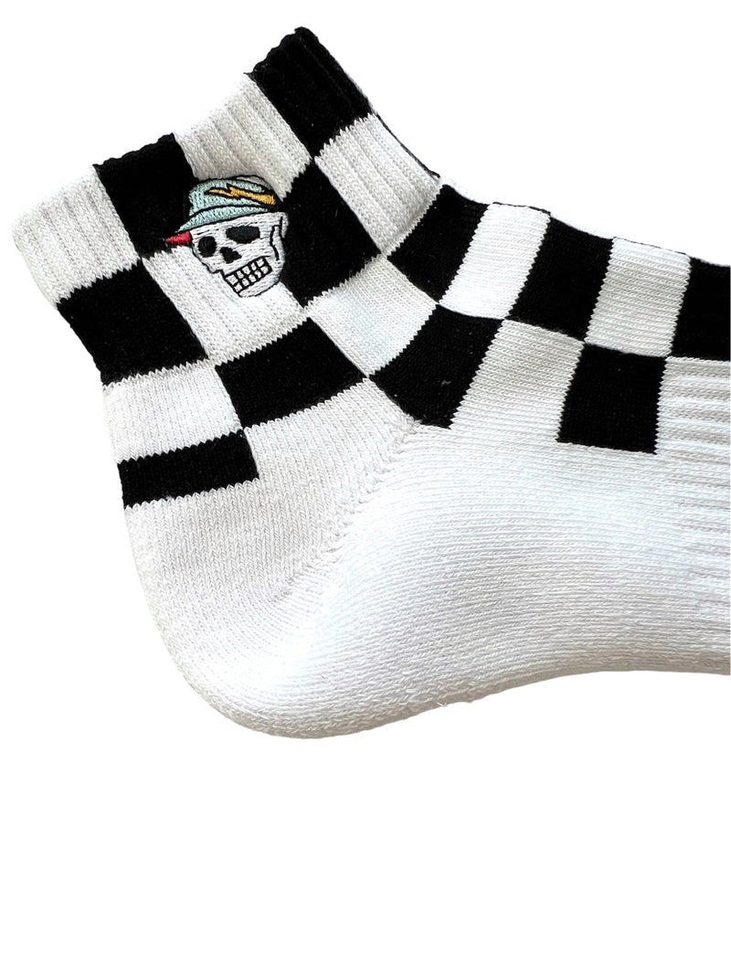 MENS FLAG CHECK SHORT SOCKS 763472800 ソックス / WHITExBLACK