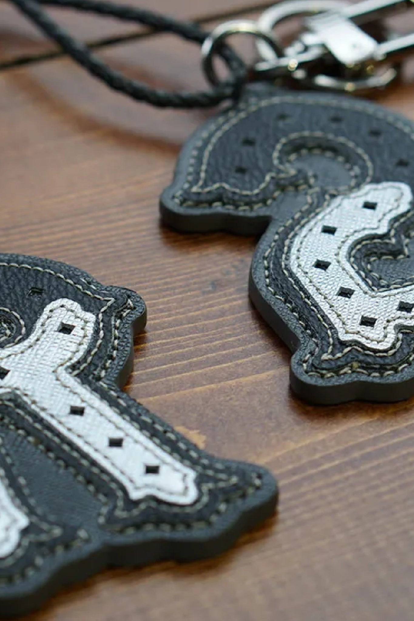 GENTIL BANDIT ジャンティバンティ イニシャルキーホルダー ナンバー GBK1963