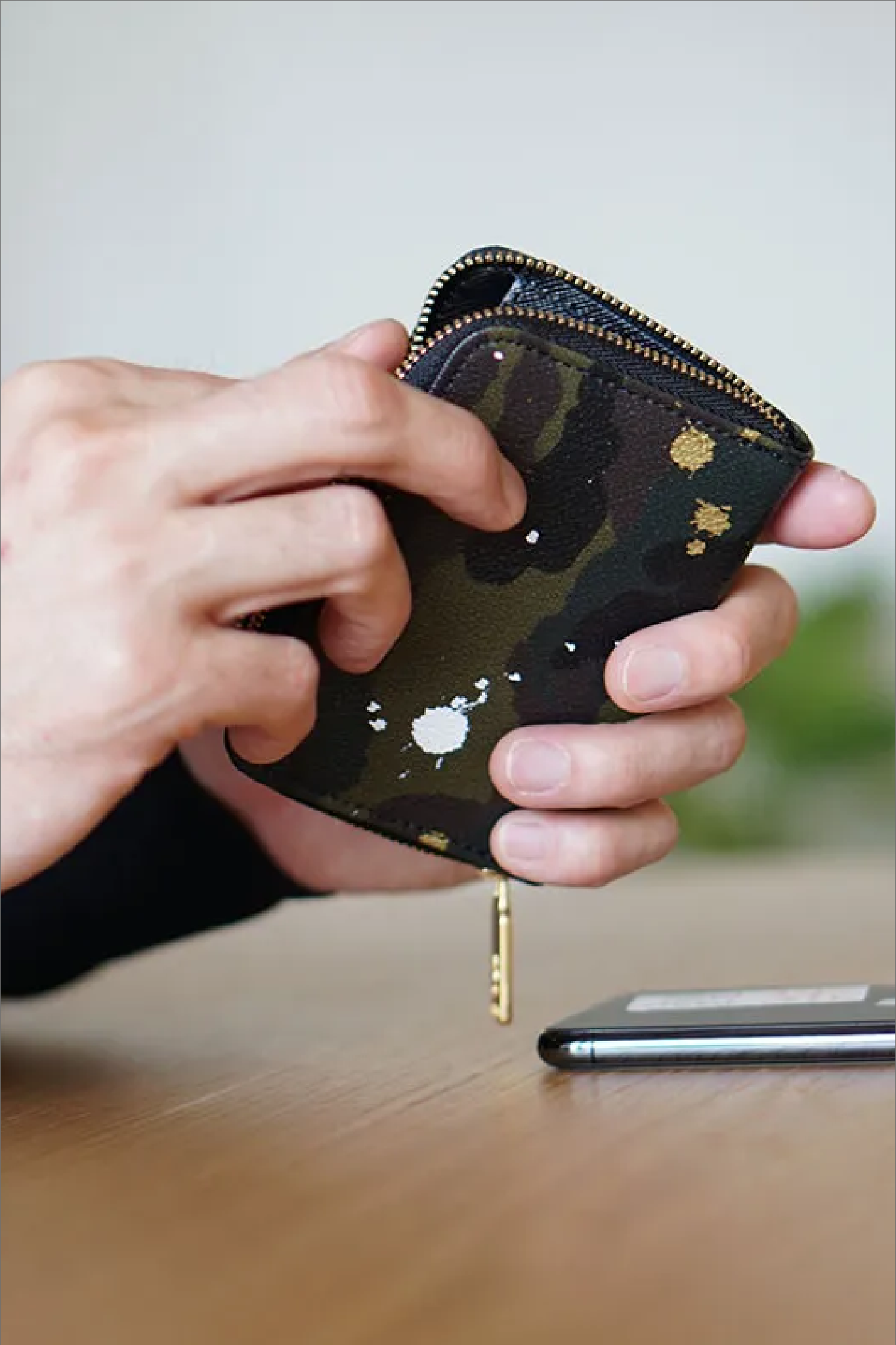 GENTIL BANDIT ジャンティバンティ ラウンドジップミニウォレット GBW1966 KHAKIxCAMO