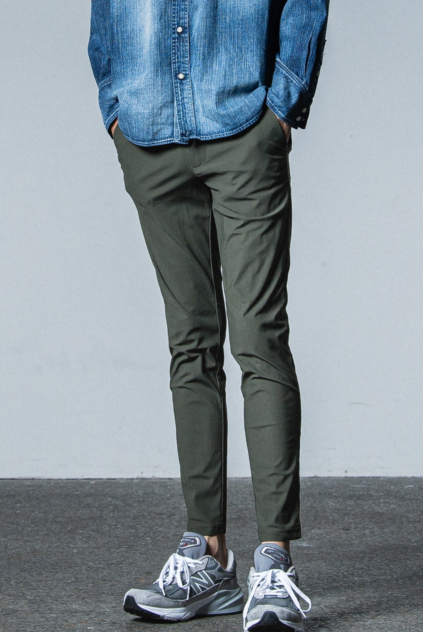 CHRIS EASY PANTS BASIC-ST-016 TIGHT TAPERD ロングパンツ 機能素材 / NYLON KHAKI