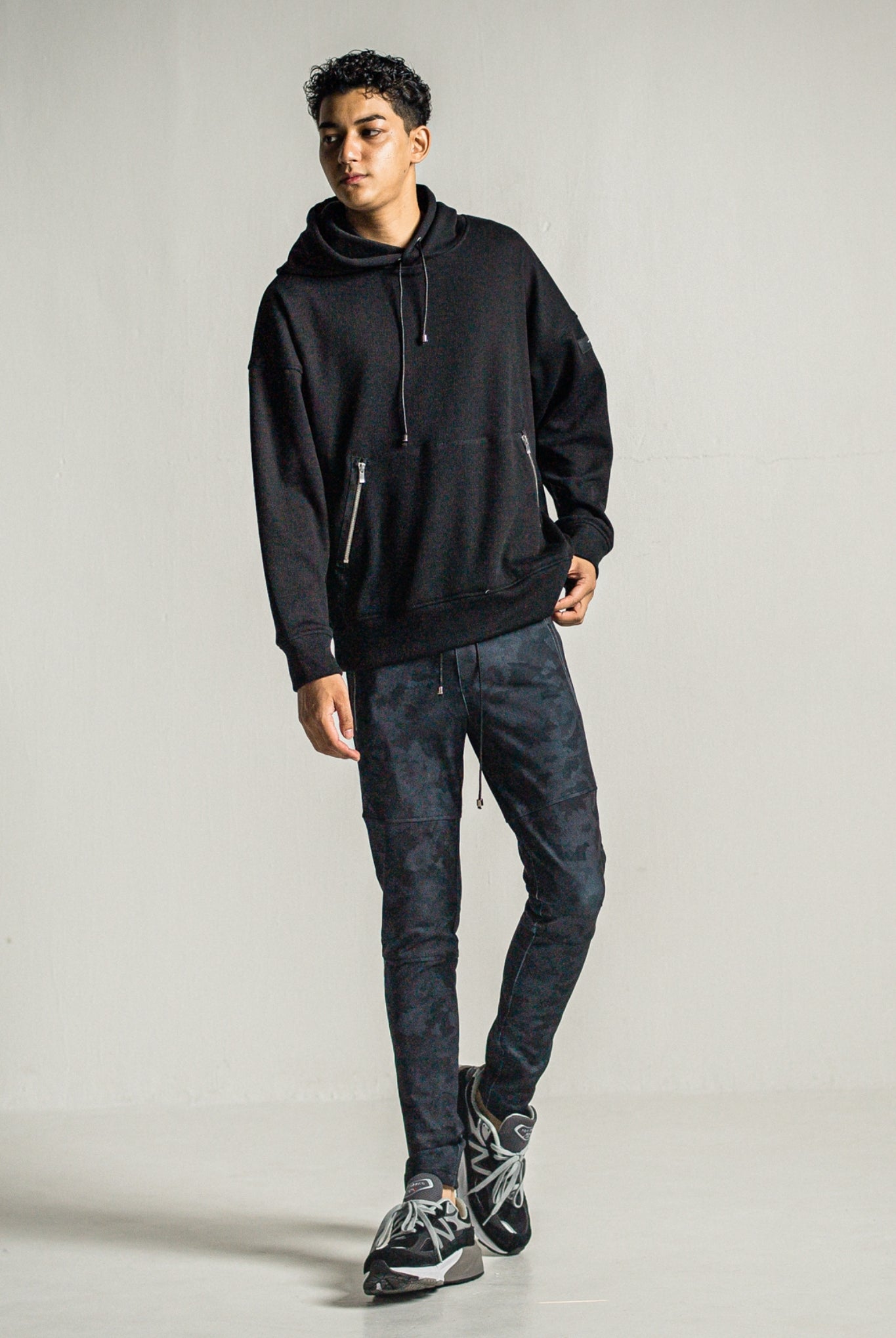 Johnson LINE HEAT PT RC34-ST-009H パンツ スーパータイトテーパード ユニセックス 裏起毛 吸湿 保温 360°ストレッチ ファスナーポケット / BKCAMO