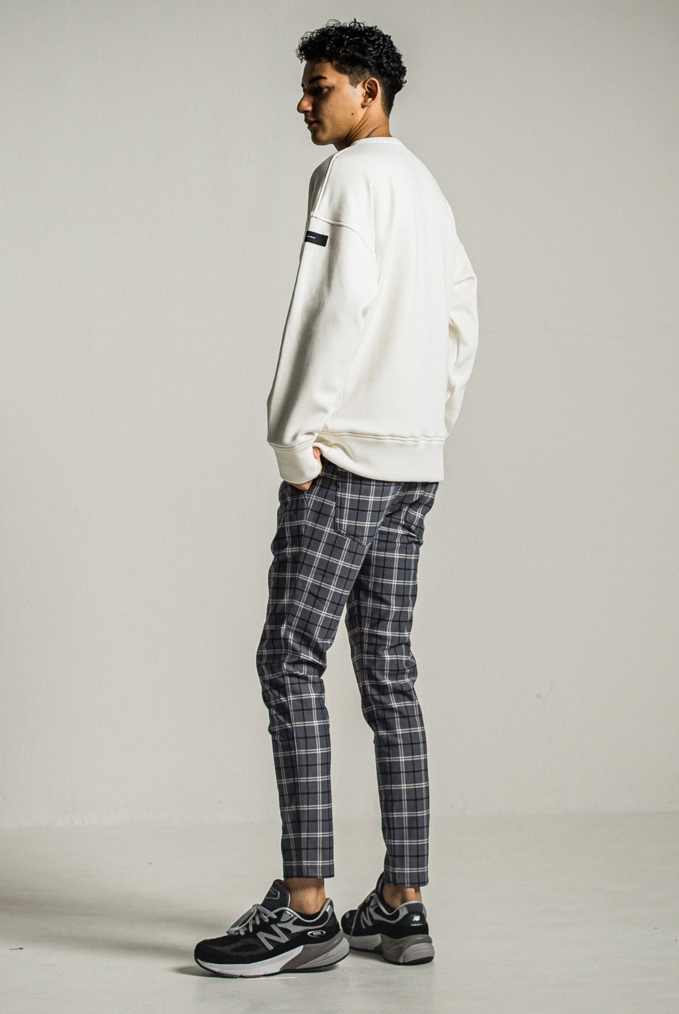 CHRIS EASY HEAT TUCK PANTS RC34-ST-016HT スラックス イージーパンツ タイトテーパード ユニセックス 裏起毛 保温 蒸れにくい 360°ストレッチ ワンタック ベルト不要 / CHECKGREY