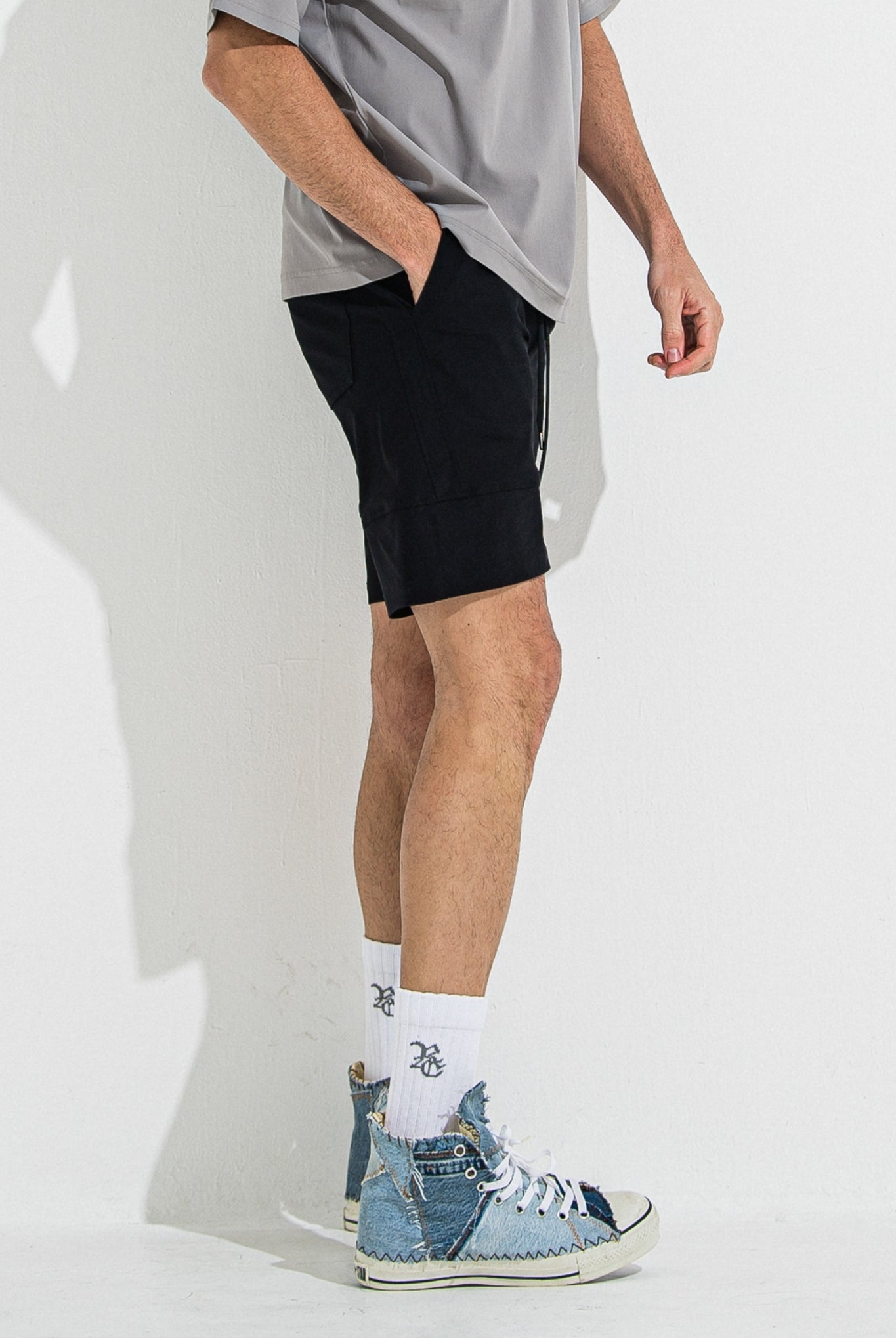 TYLER NYLON SHORTS RC36-HP-002 ショートパンツ 速乾性 ストレッチ しなやかな手触り / BLACK