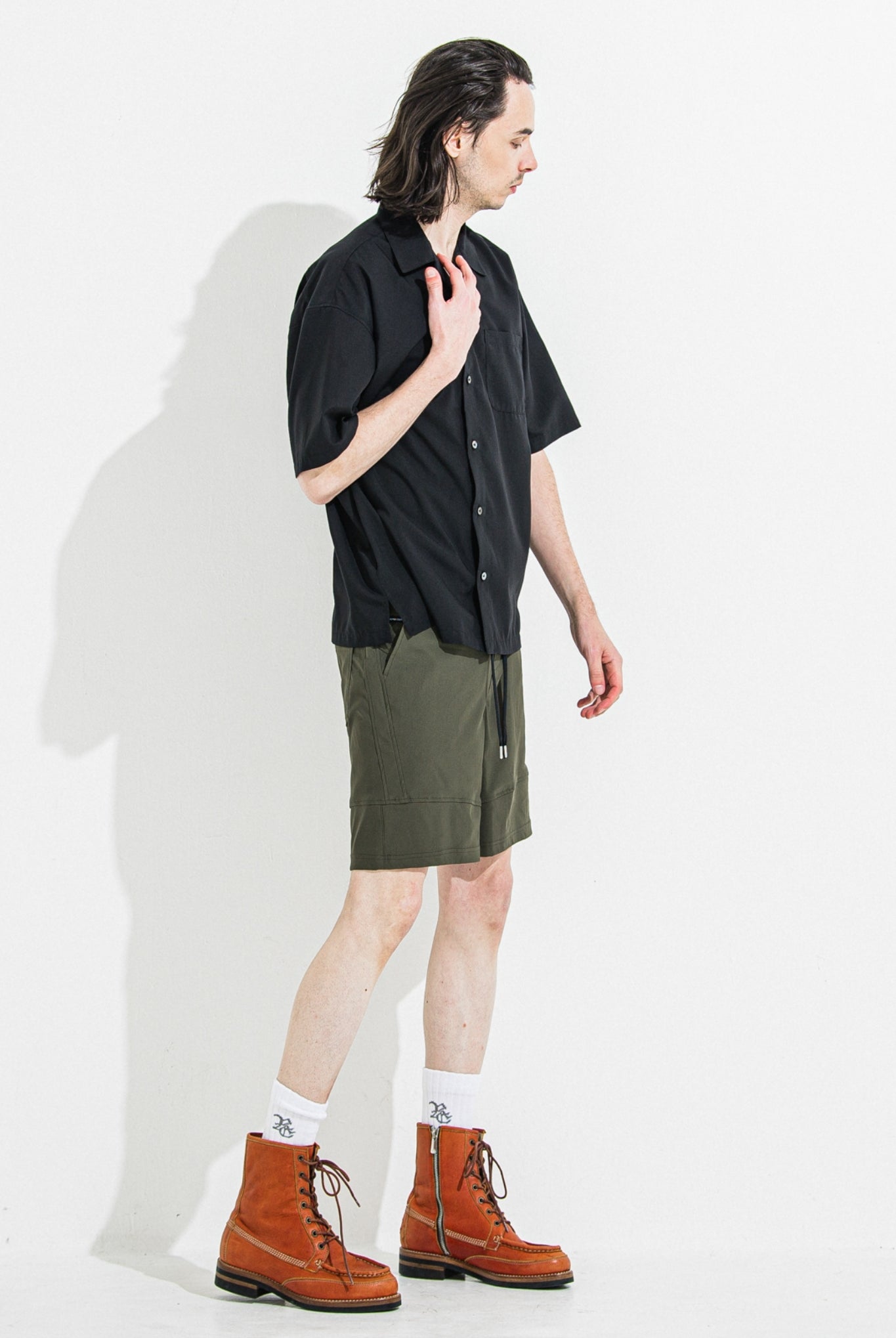 TYLER NYLON SHORTS RC36-HP-002 ショートパンツ 速乾性 ストレッチ しなやかな手触り / KHAKI