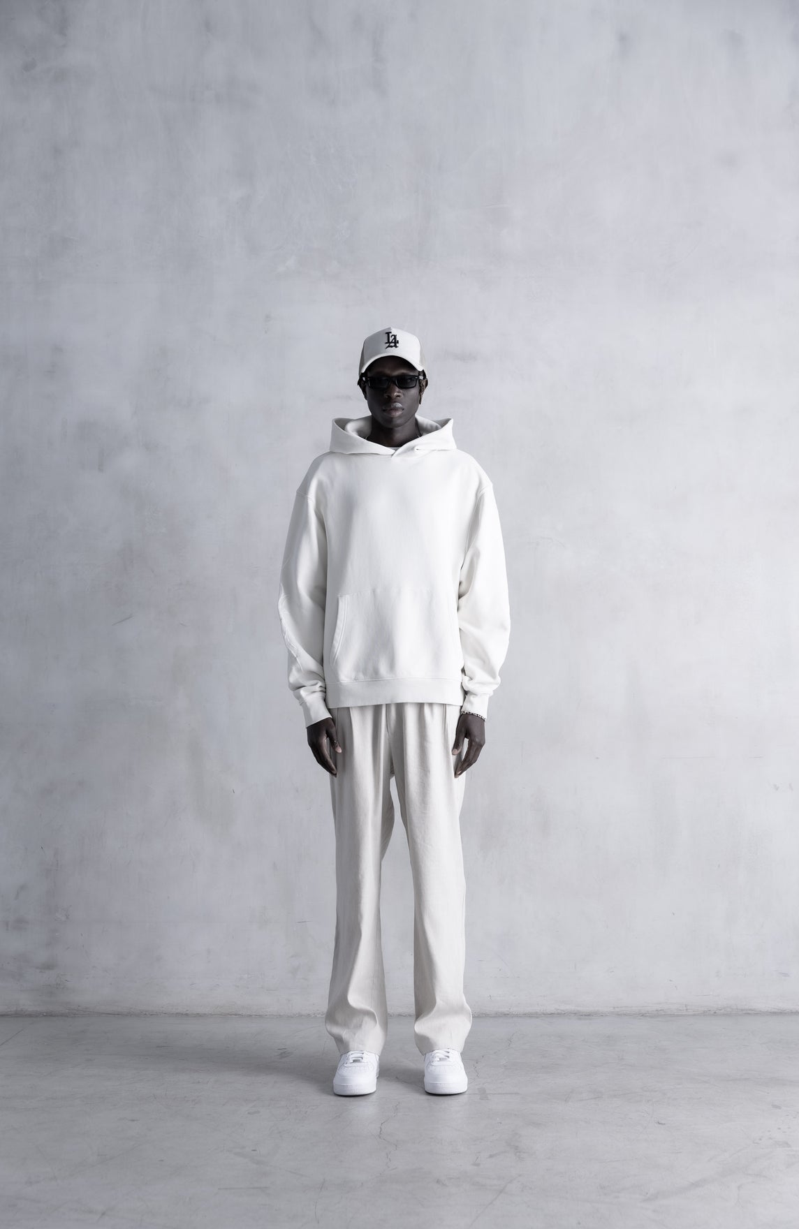 Neo Tribal Core Hoodie - Garment Dyed SLA-M3511HD フーディー / Dust White