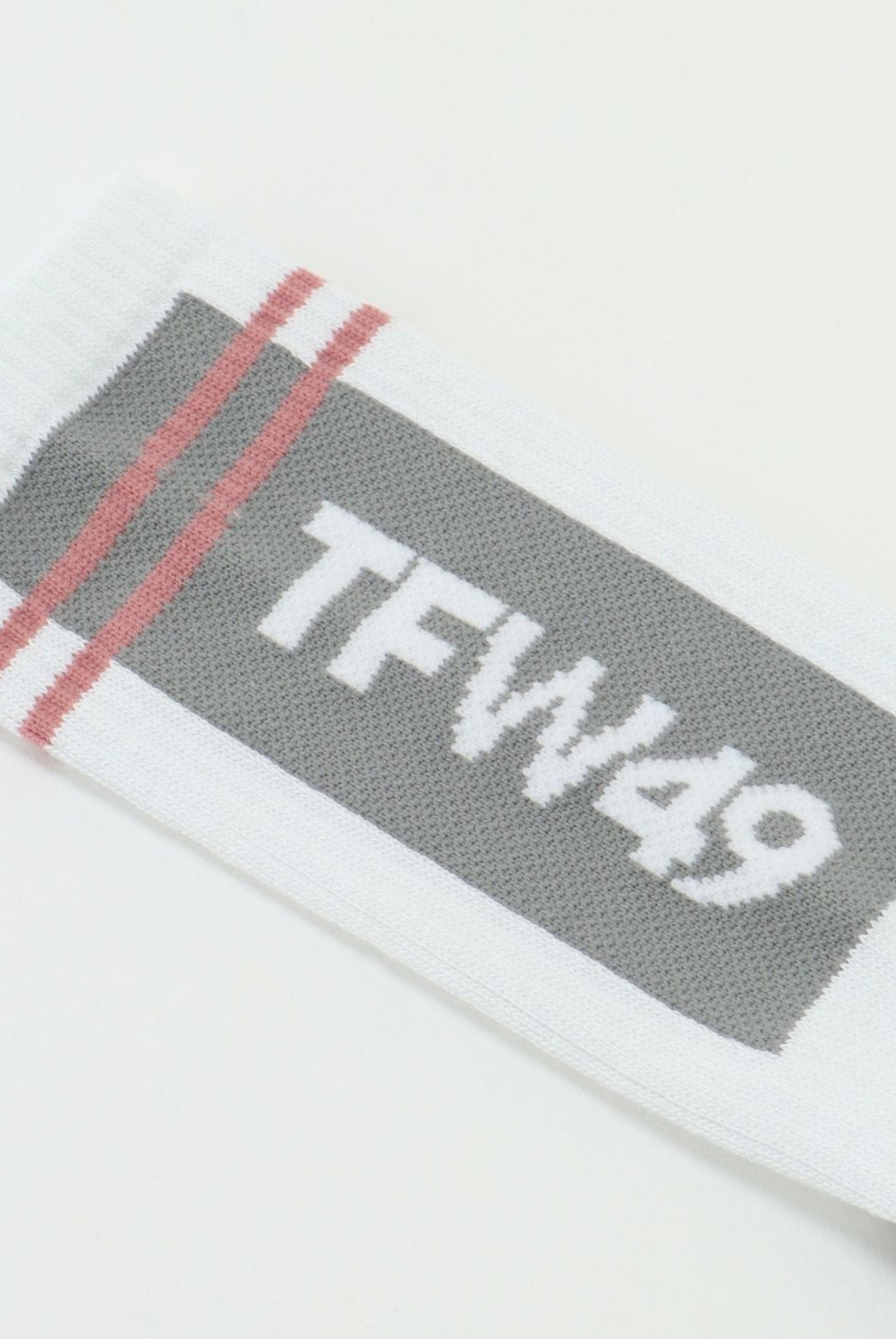 TFW MEDIUM LOGO SOX T132420008 ソックス 耐久性 日本製 / WHITExGREY