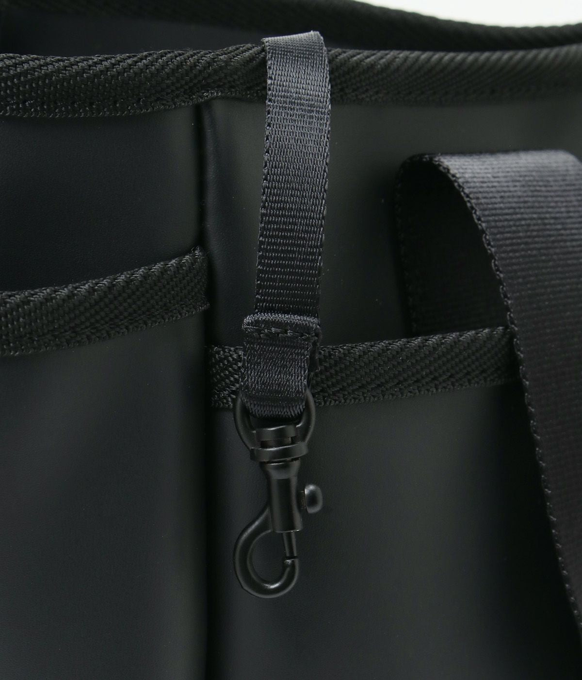 LEATHER ROUND BAG