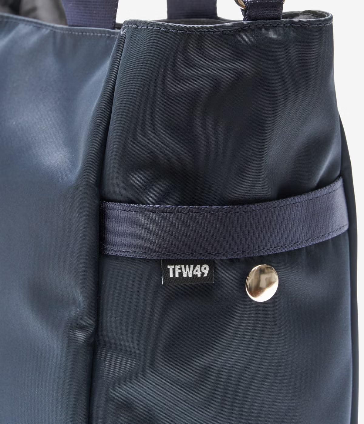 NYLON　ROUND BAG