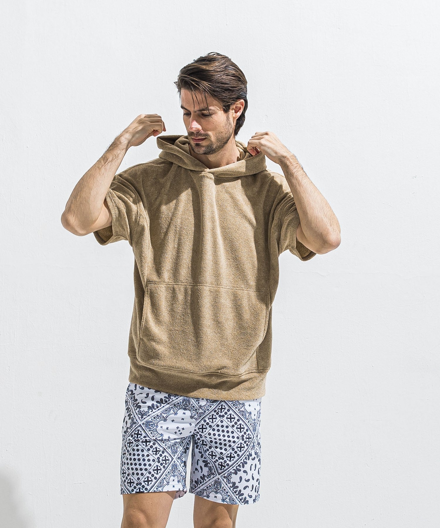 PILE HALF　HOODIE
