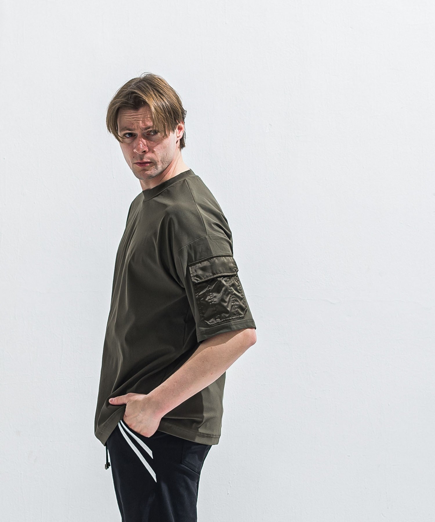 RESOUND CLOTHING リサウンドクロージング militaryPocket nylon OVER TEE RC40-T-008 KHAKI