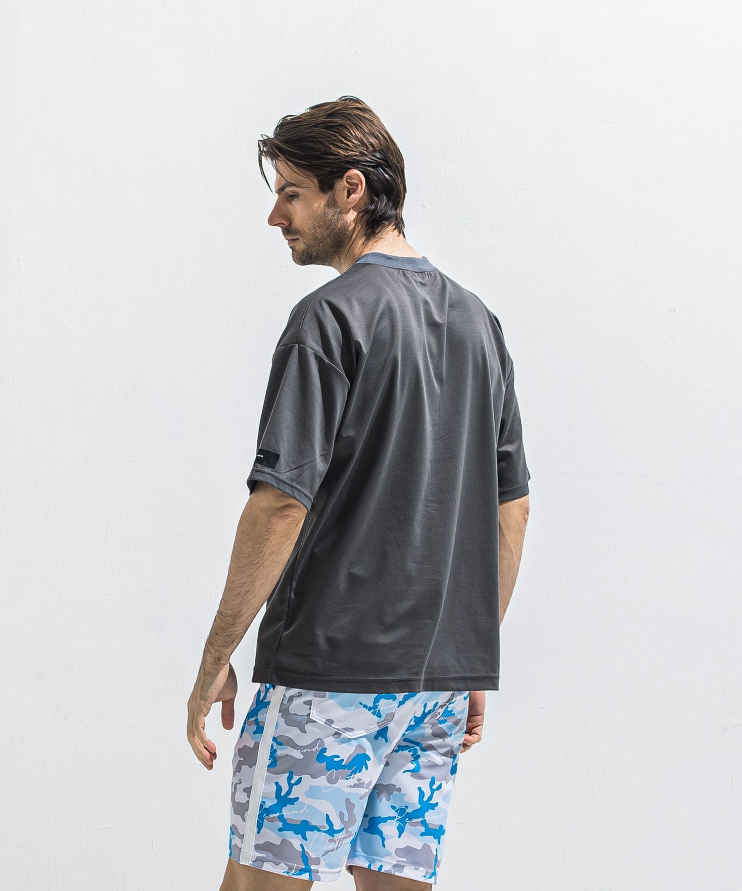 REV MESH OVER TEE