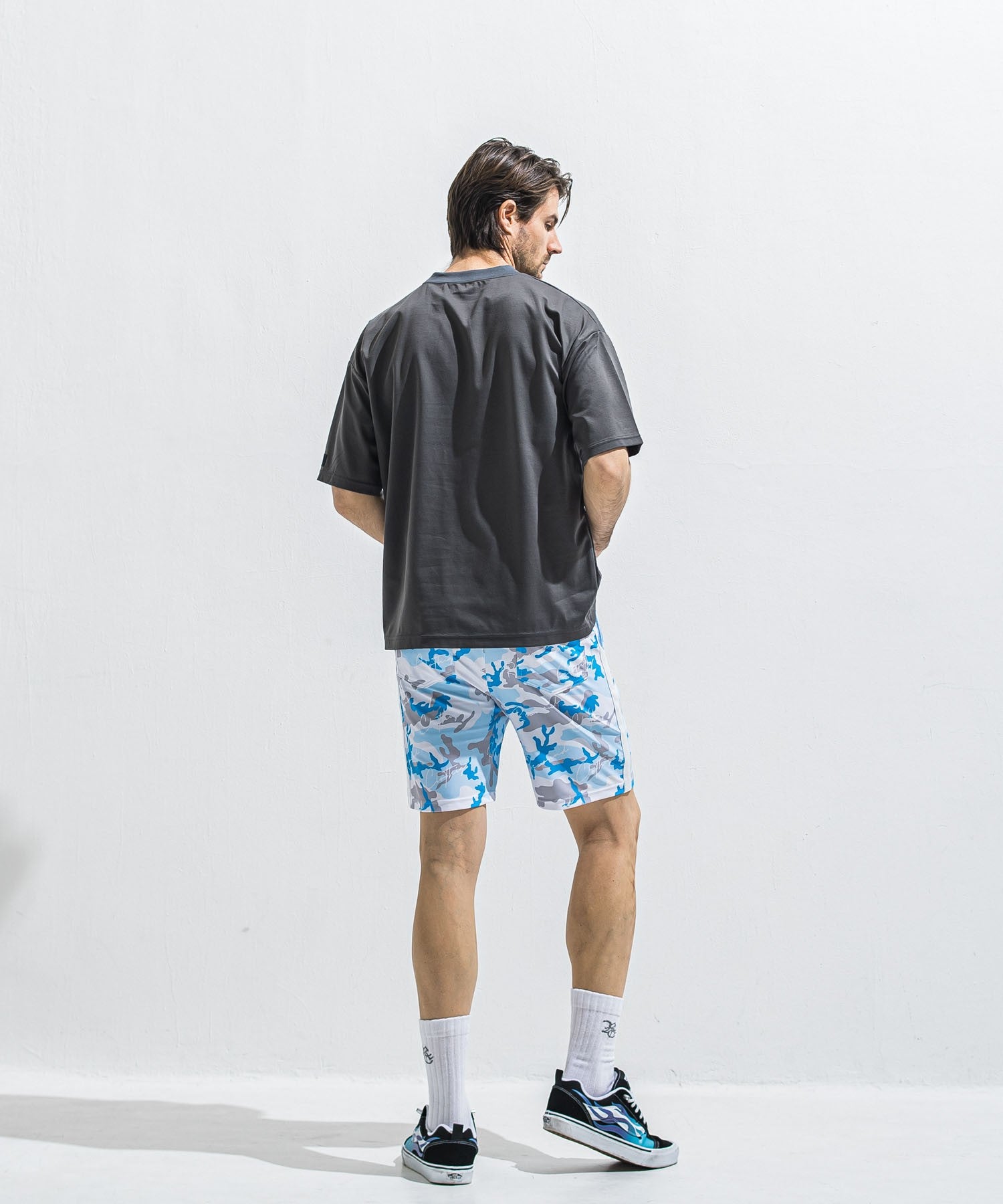 REV MESH OVER TEE