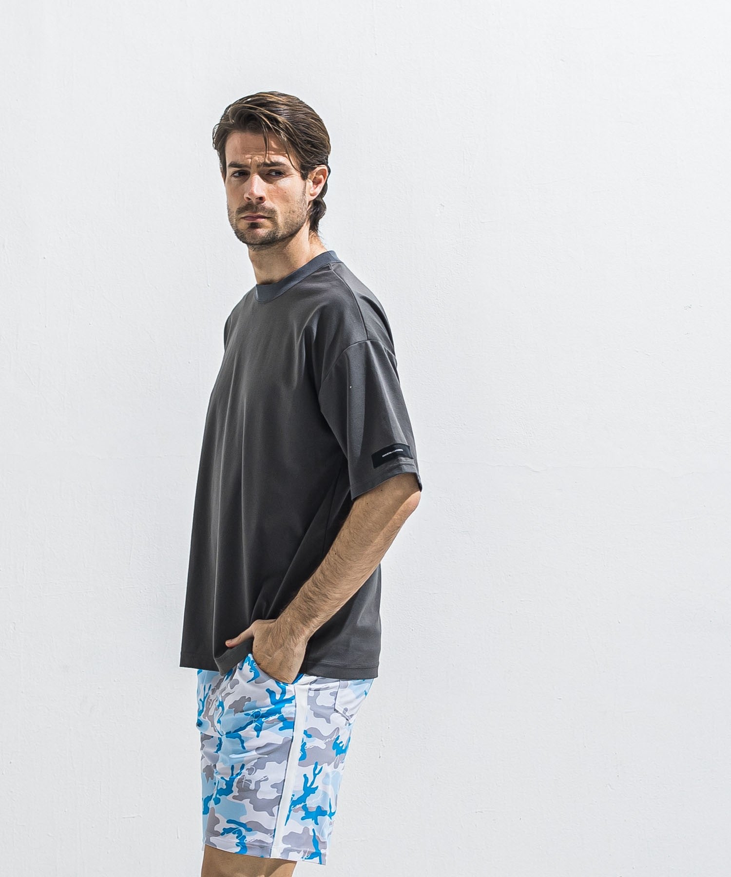 REV MESH OVER TEE