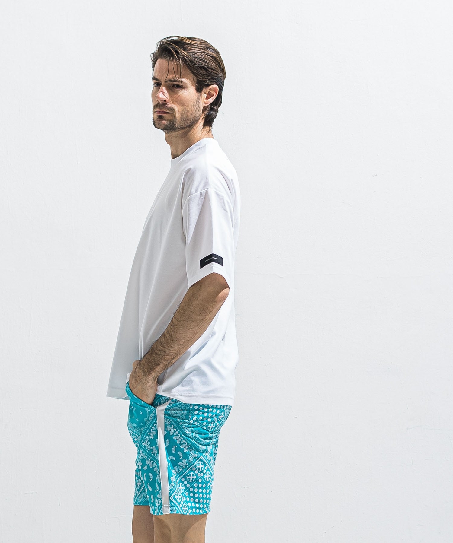 REV MESH OVER TEE