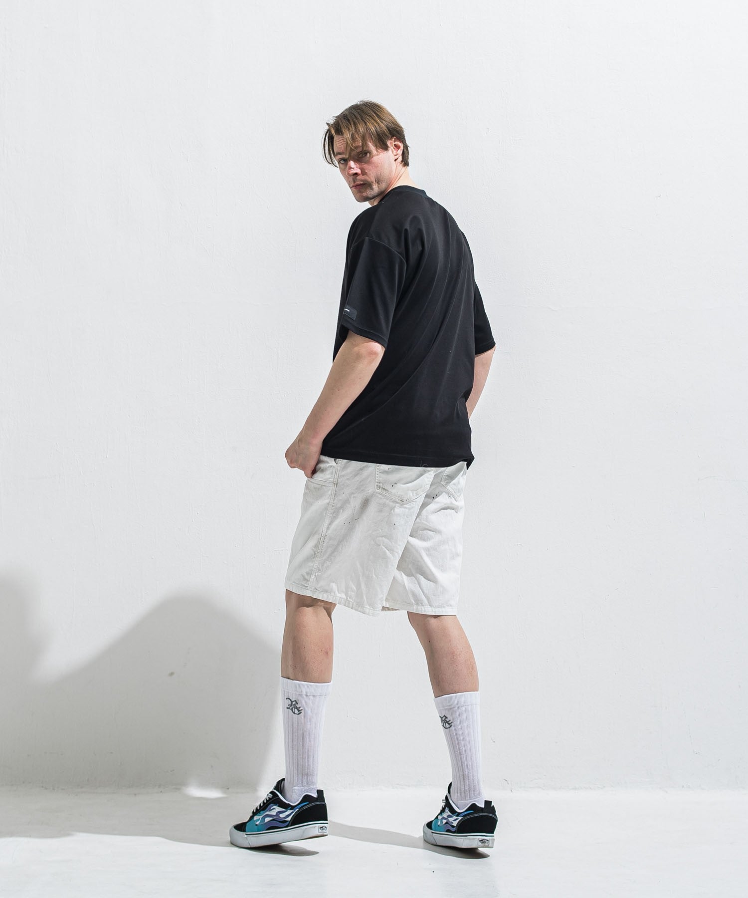 REV MESH OVER TEE
